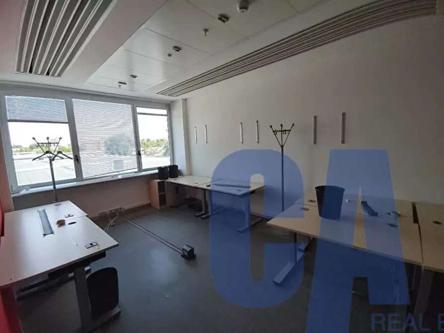 Immagine 2 di Ufficio in affitto  in VIA CAMPANIA a Monza