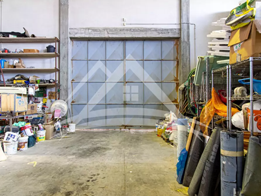 Immagine 2 di Capannone industriale in vendita  in Via Pigafetta, 30 a Porto Torres