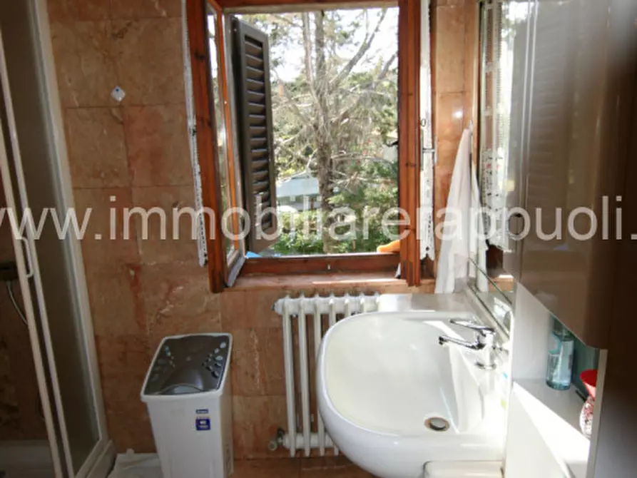 Immagine 23 di Rustico / casale in vendita  a Sinalunga