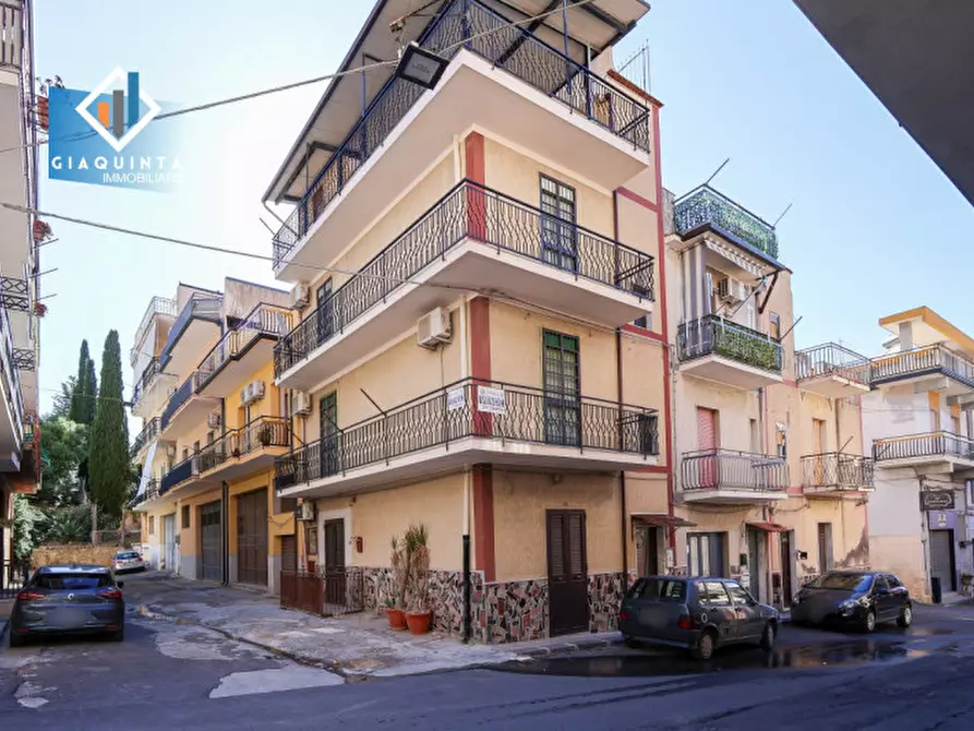 Immagine 1 di Casa indipendente in vendita  in via Leonardo Da Vinci n.30 a Palagonia