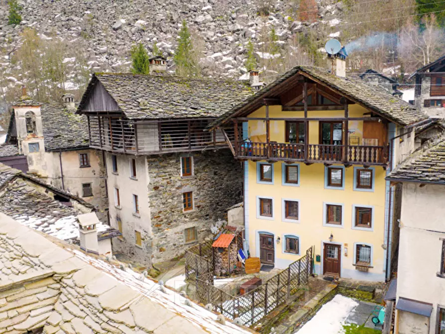 Immagine 4 di Attico in vendita  in frazione Boccorio 15/A a Alagna Valsesia