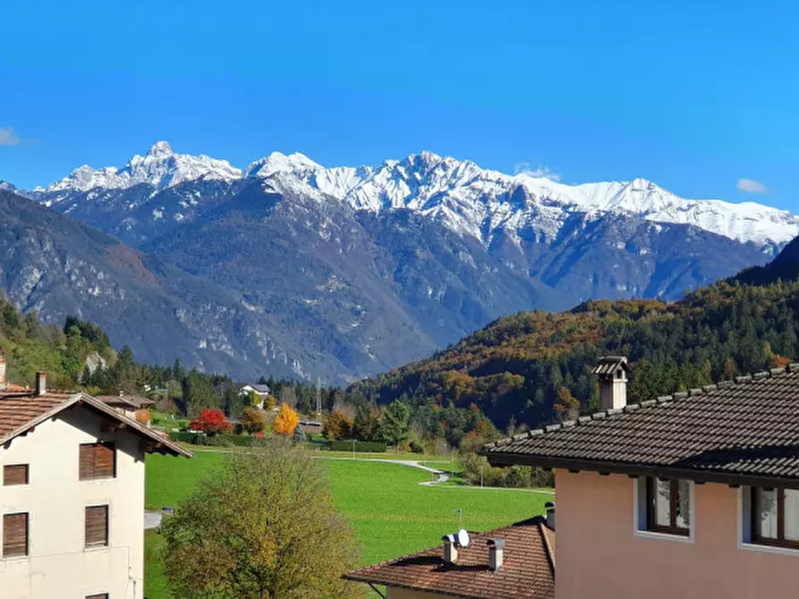 Immagine 2 di Casa indipendente in vendita  in Piazza della Chiesa a Sella Giudicarie