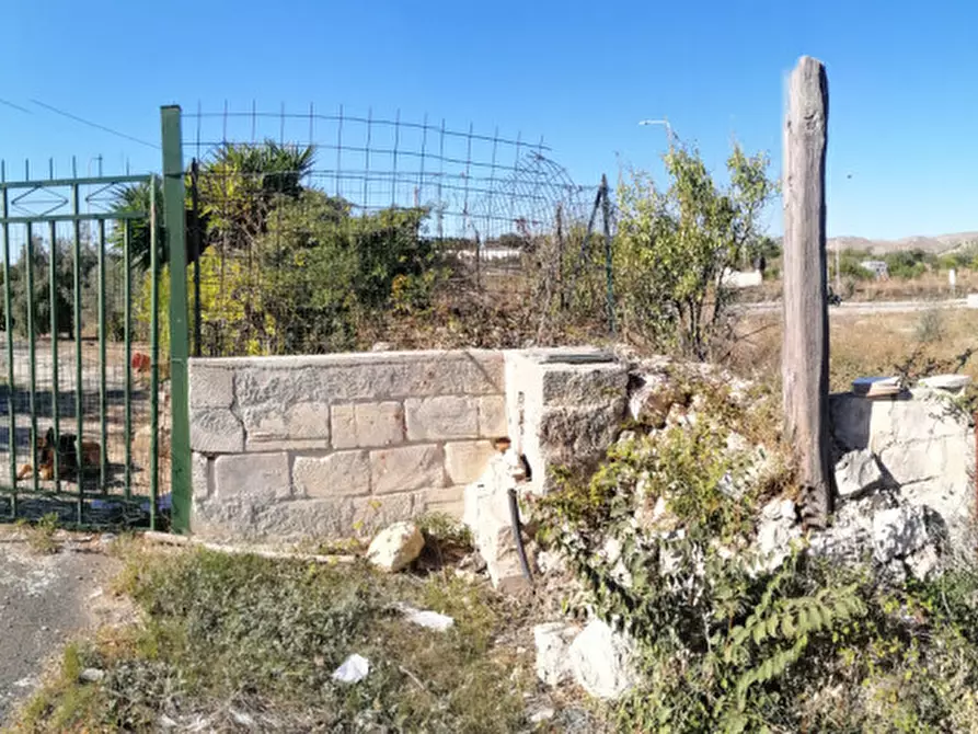 Immagine 2 di Terreno in vendita  a Avola