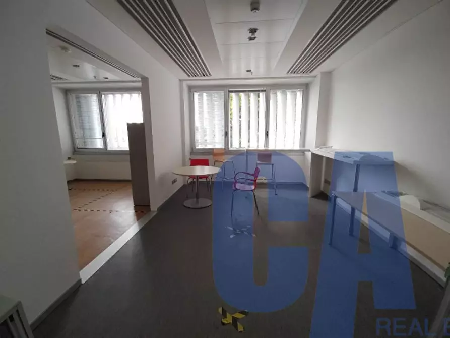 Immagine 8 di Ufficio in affitto  in VIA CAMPANIA a Monza