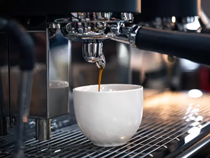 Immagine 3 di Attività commerciale in vendita  in Via Sidoli a Parma