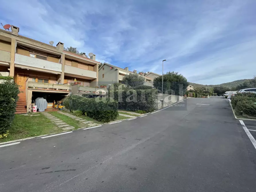 Immagine 6 di Villetta a schiera in vendita  a Castiglione Della Pescaia