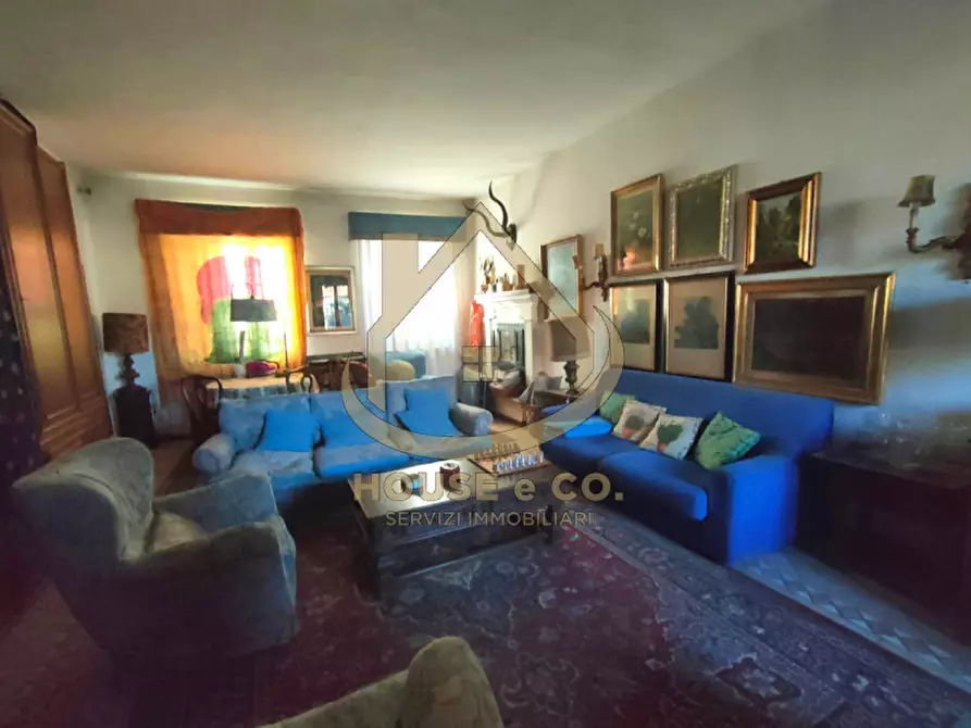 Immagine 1 di Villa in vendita  in Via Sanzio a Mortara
