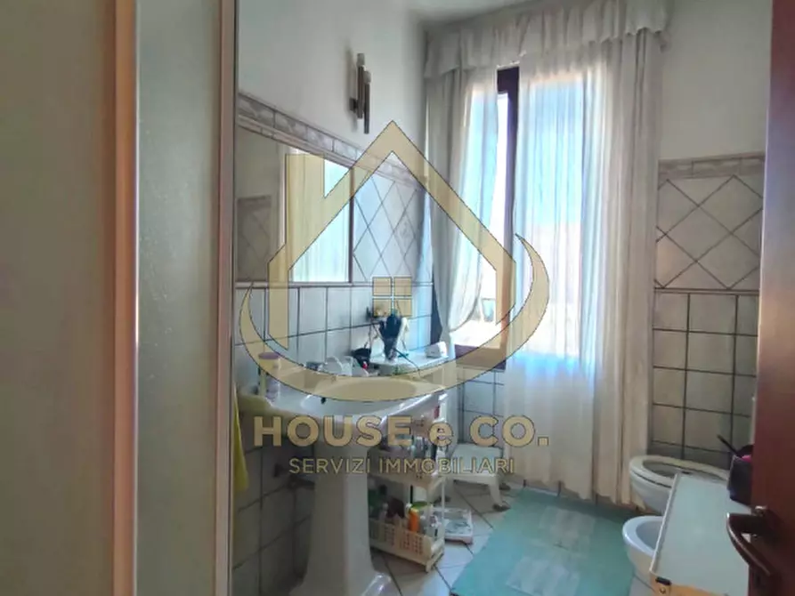 Immagine 21 di Villa in vendita  in Via Sanzio a Mortara