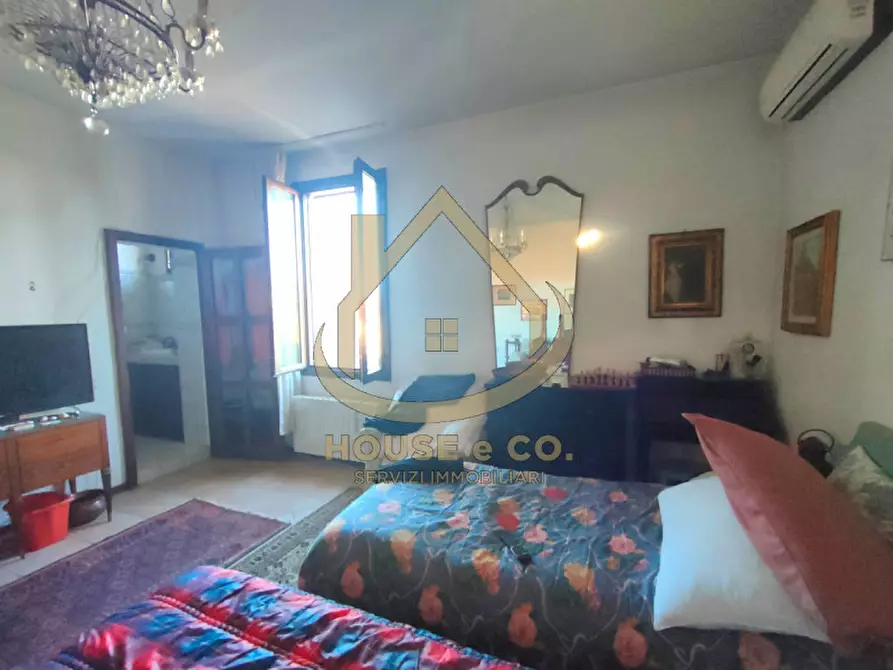 Immagine 25 di Villa in vendita  in Via Sanzio a Mortara