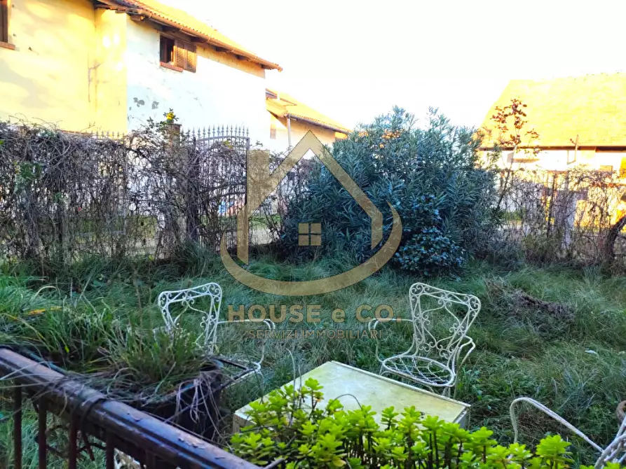 Immagine 37 di Villa in vendita  in Via Sanzio a Mortara