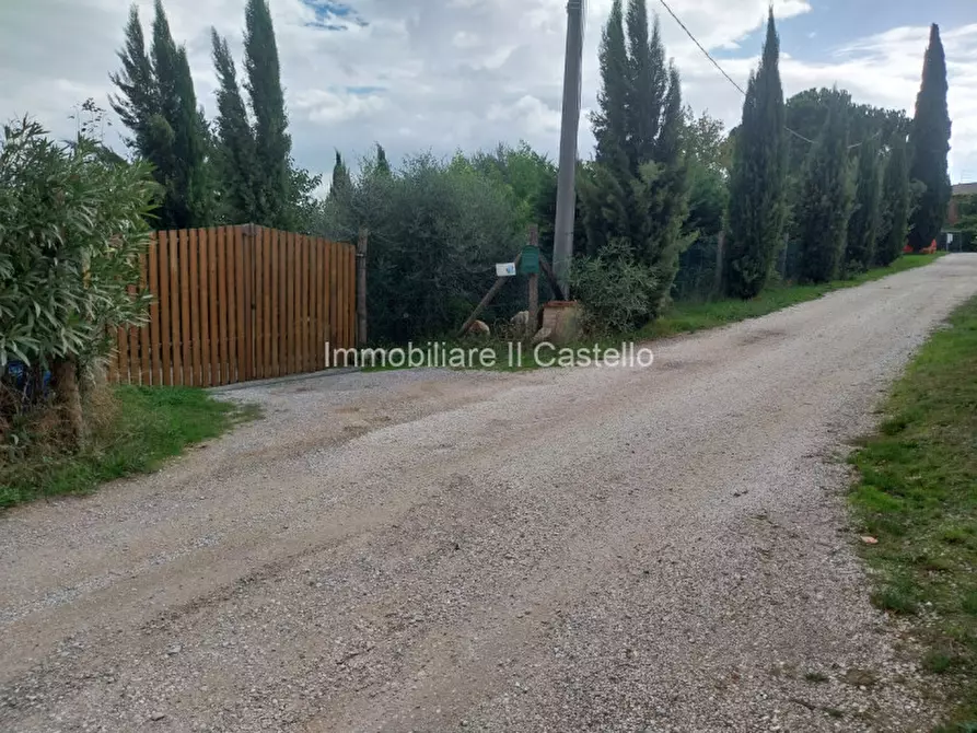 Immagine 1 di Casa indipendente in vendita  in pozzuolo a Castiglione Del Lago