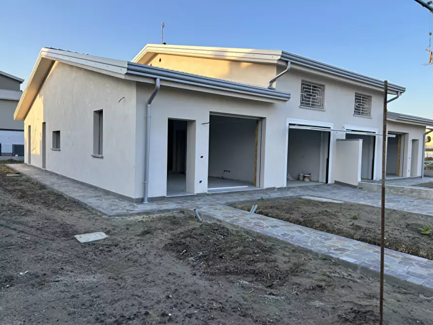 Immagine 1 di Casa bifamiliare in vendita  in Via Carlo Alberto dalla chiesa a Mestrino