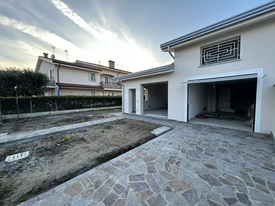 Immagine 2 di Casa bifamiliare in vendita  in Via Carlo Alberto dalla chiesa a Mestrino