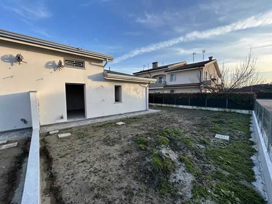 Immagine 4 di Casa bifamiliare in vendita  in Via Carlo Alberto dalla chiesa a Mestrino