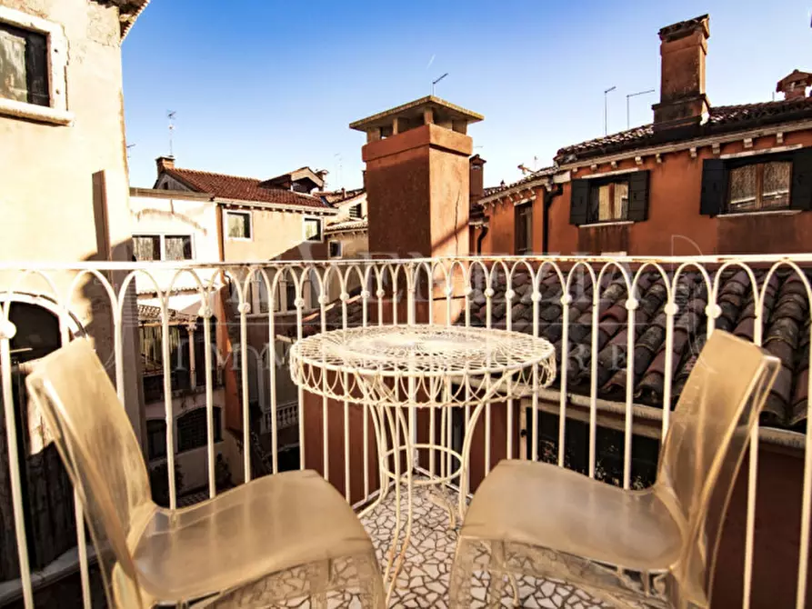 Immagine 20 di Appartamento in vendita  a Venezia