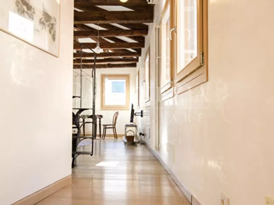 Immagine 23 di Appartamento in vendita  a Venezia