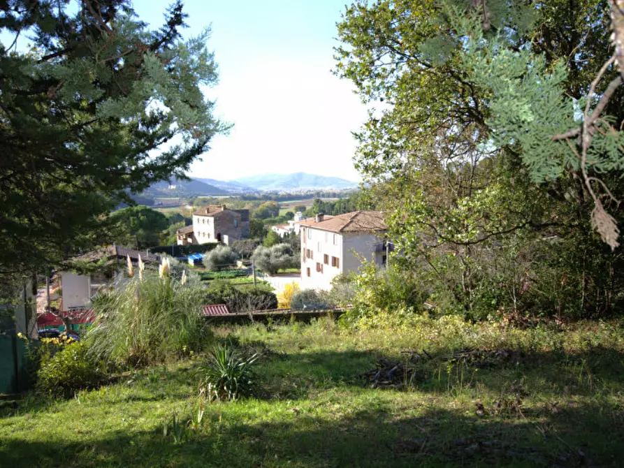 Immagine 2 di Terreno in vendita  a Corciano