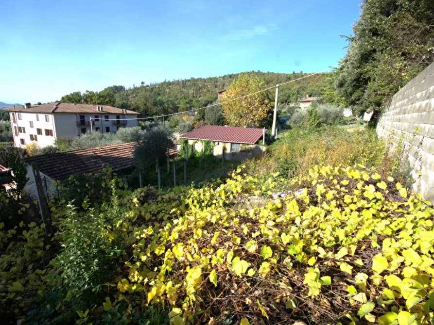 Immagine 10 di Terreno in vendita  a Corciano