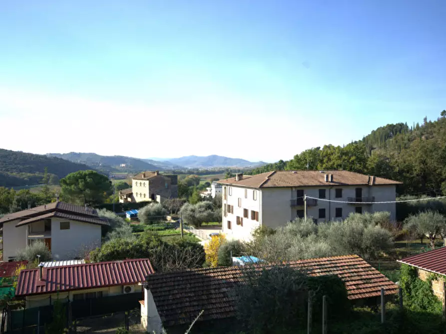 Immagine 18 di Terreno in vendita  a Corciano