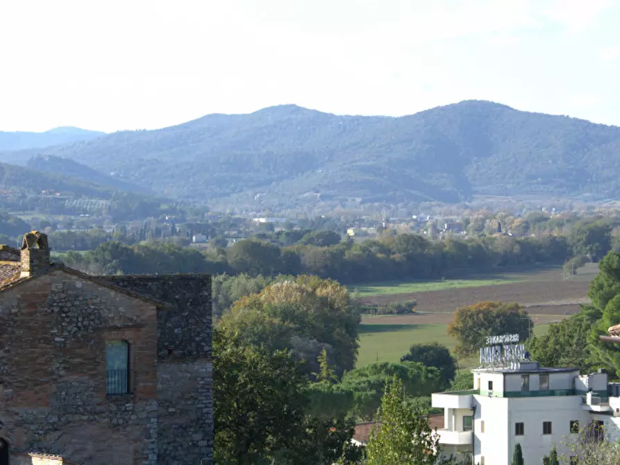 Immagine 23 di Terreno in vendita  a Corciano