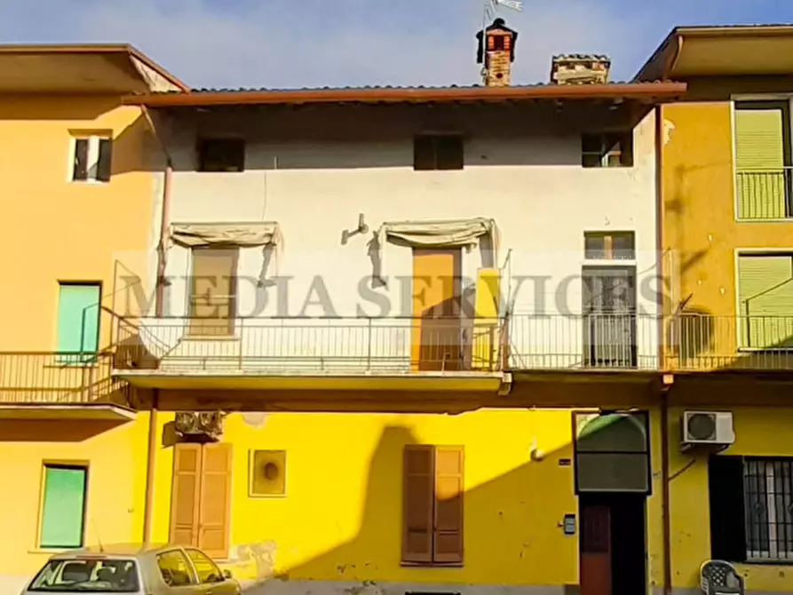 Immagine 1 di Appartamento in vendita  in piazza Dante Alighieri n° 25 a Dorno