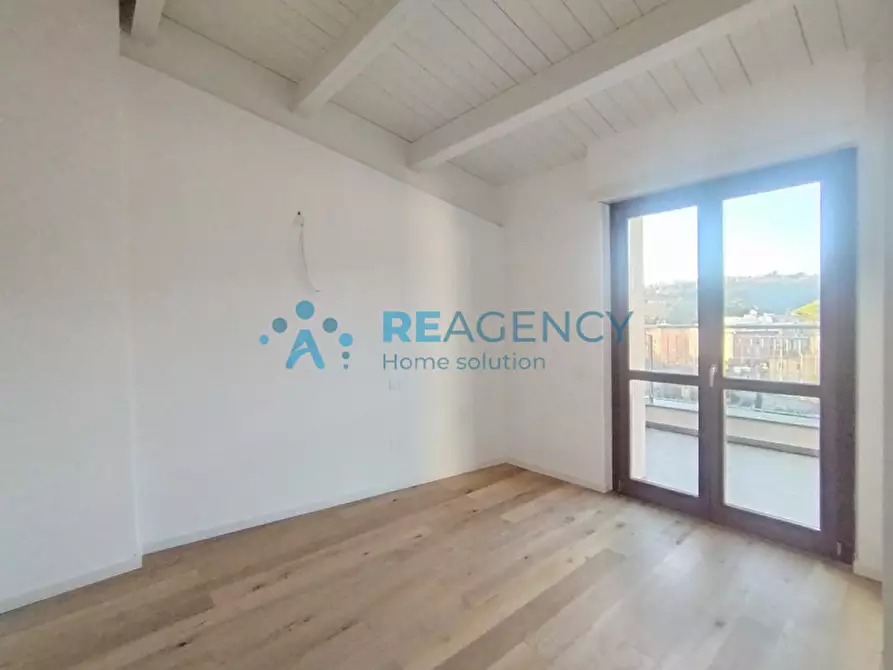 Immagine 22 di Attico in vendita  in Perugia, via Adriatica 35 a Perugia