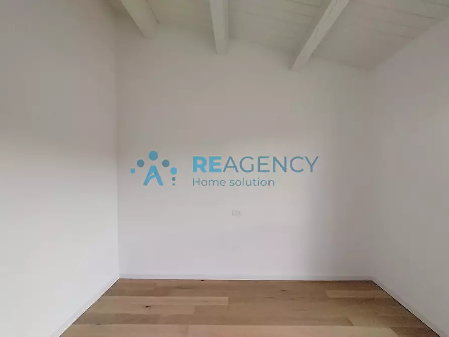 Immagine 22 di Attico in vendita  in Perugia, via Adriatica 35 a Perugia