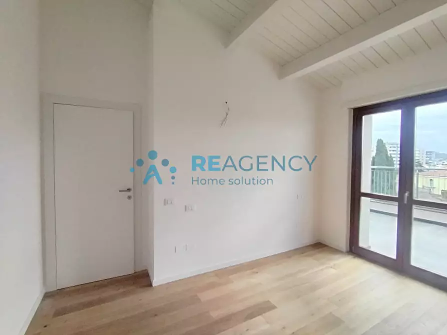 Immagine 26 di Appartamento in vendita  in Perugia, via Adriatica 35 a Perugia