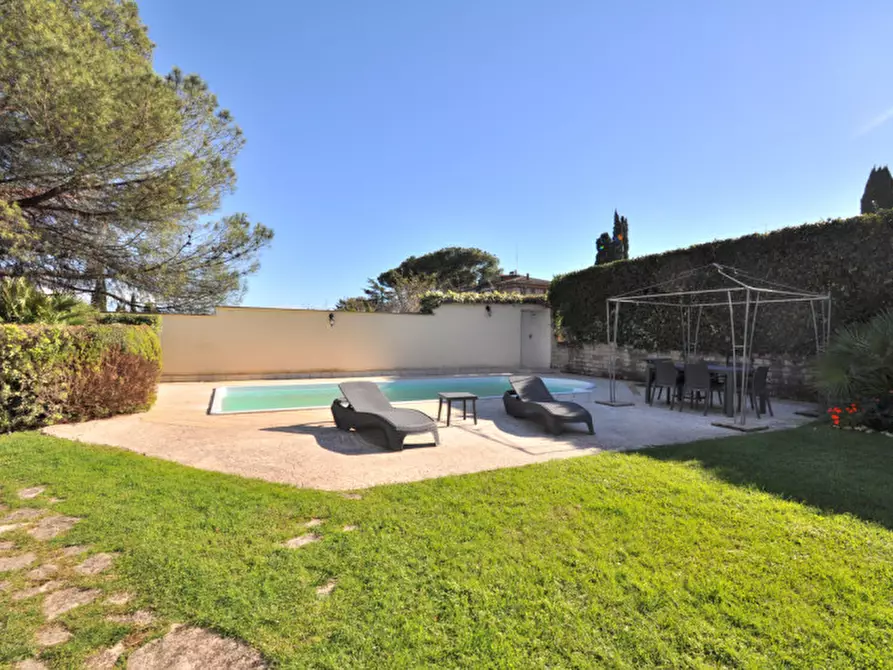 Immagine 17 di Villa in vendita  in Largo Guglielmo La Pegna a Roma