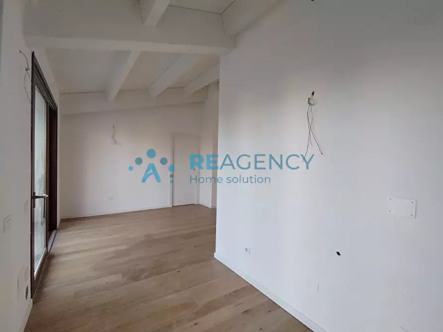 Immagine 11 di Attico in vendita  in Perugia, via Adriatica 35 a Perugia