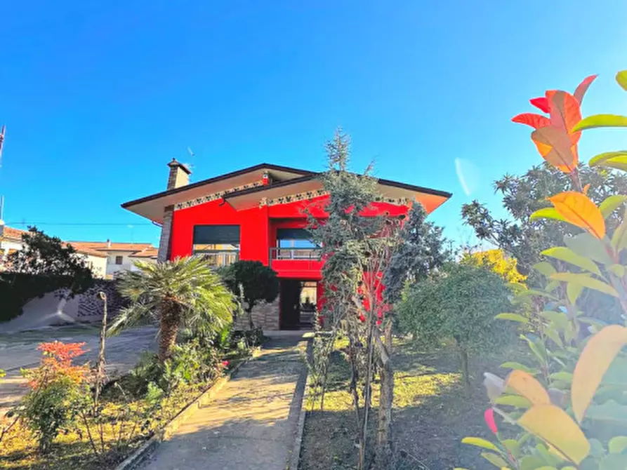 Immagine 1 di Casa indipendente in vendita  a Roveredo Di Gua'