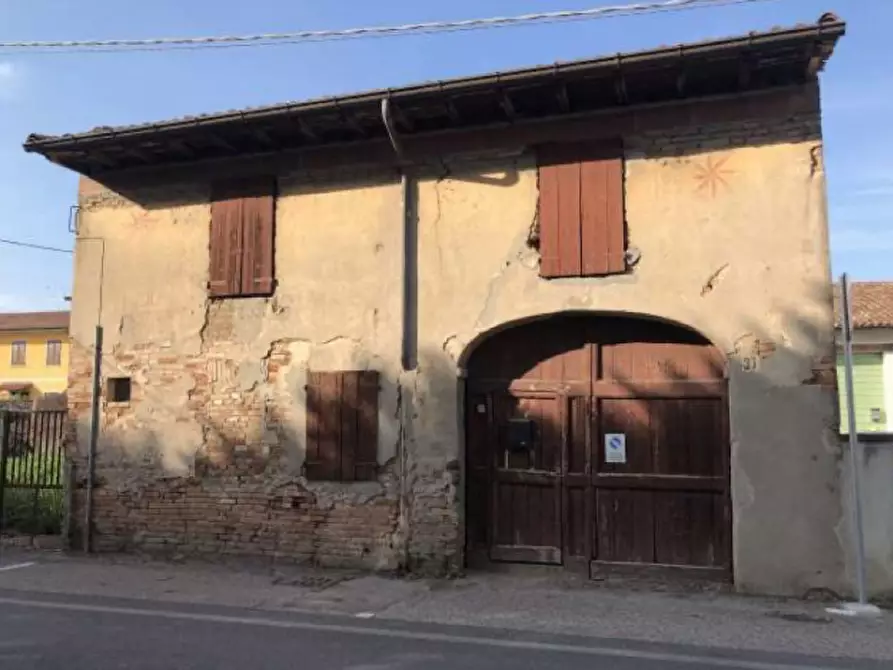 Immagine 1 di Palazzo in vendita  in VIA G. MATTEOTTI 37 a Rivarolo Mantovano