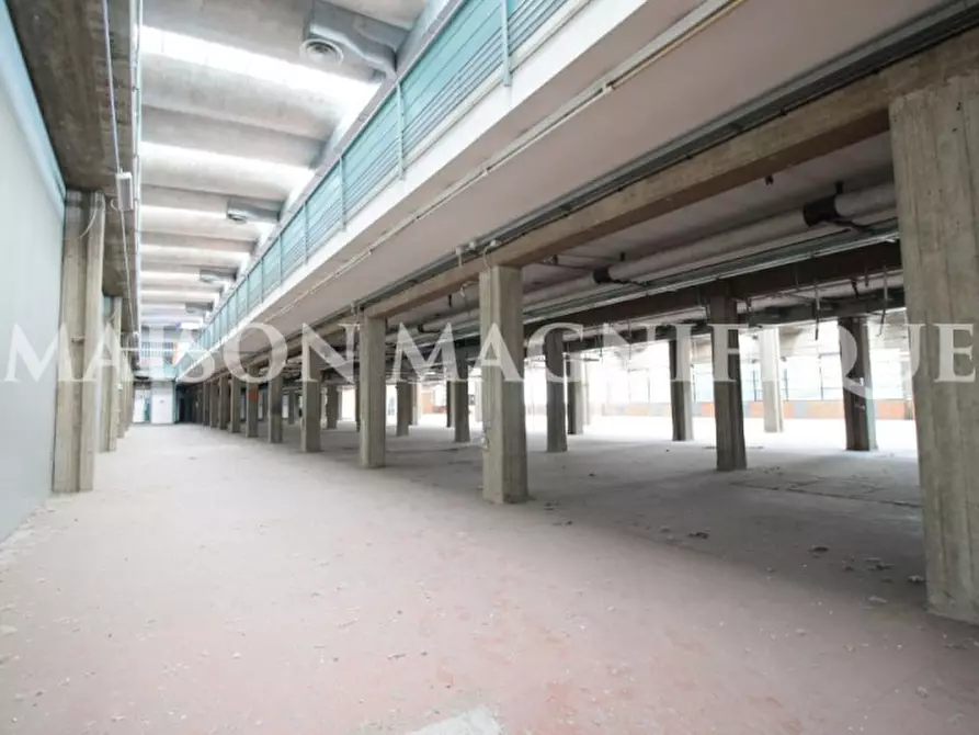 Immagine 8 di Palazzo in vendita  in Via Larga 33 a Bologna