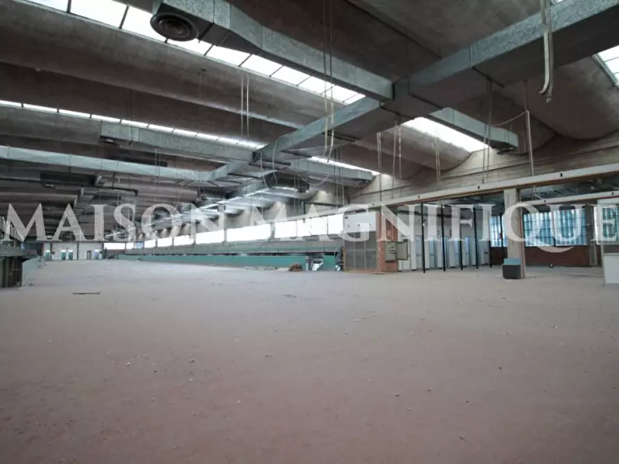 Immagine 12 di Palazzo in vendita  in Via Larga 33 a Bologna