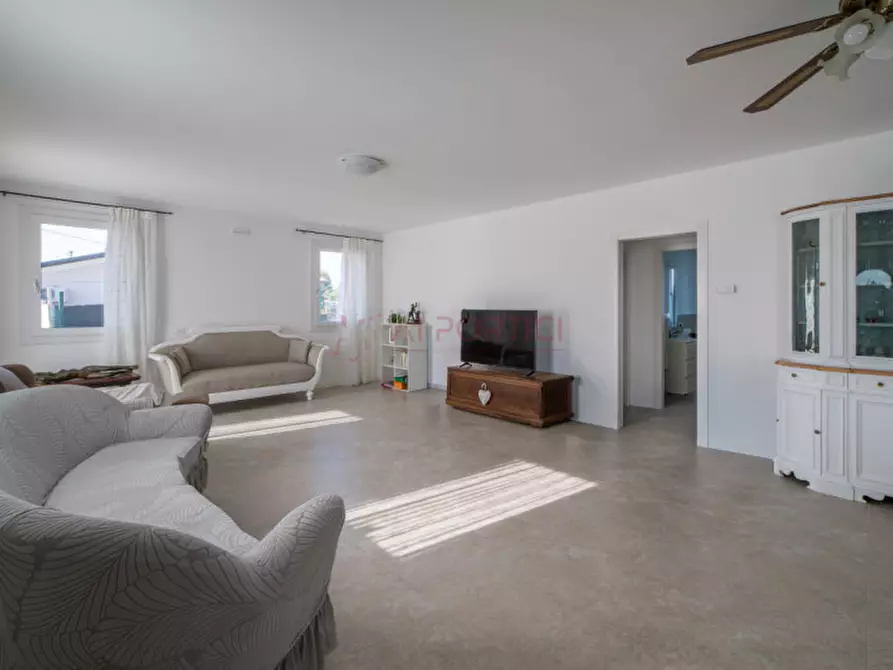 Immagine 4 di Villa in vendita  in Via Buffa a Brugine