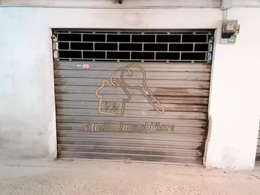 Immagine 1 di Garage in vendita  in Via Giuseppe Carampi, 13 a Roma