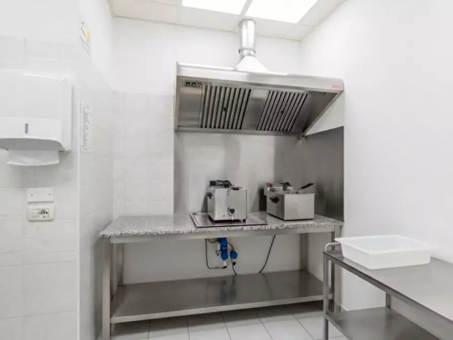 Immagine 4 di Attività commerciale in vendita  in via livenza Mansuè a Mansuè
