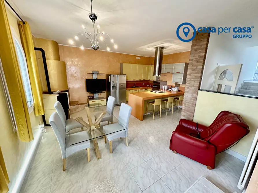 Immagine 1 di Villa in vendita  in Via Spizzenetto 151 a Giacciano Con Baruchella