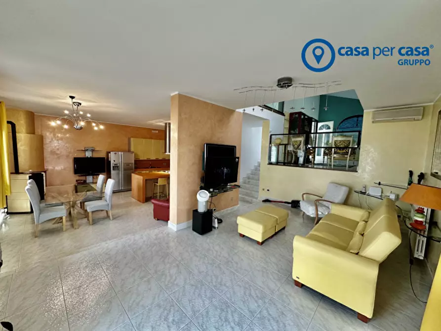 Immagine 4 di Villa in vendita  in Via Spizzenetto 151 a Giacciano Con Baruchella