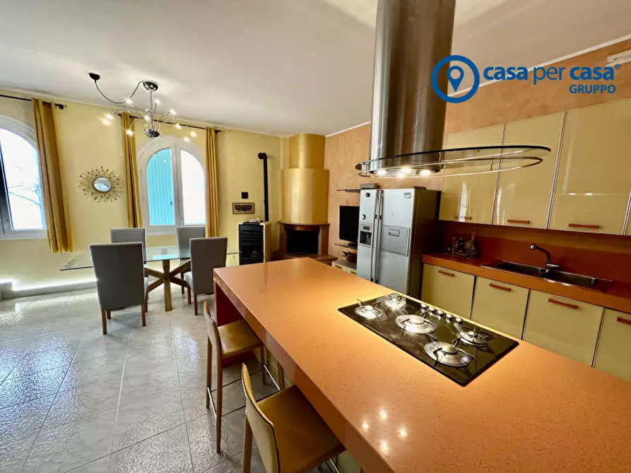 Immagine 6 di Villa in vendita  in Via Spizzenetto 151 a Giacciano Con Baruchella