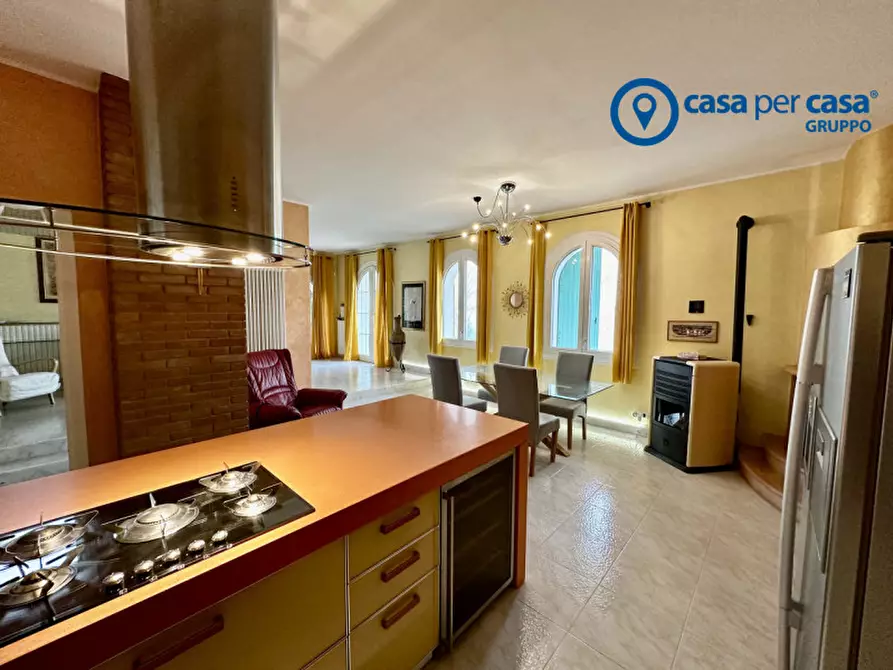 Immagine 8 di Villa in vendita  in Via Spizzenetto 151 a Giacciano Con Baruchella