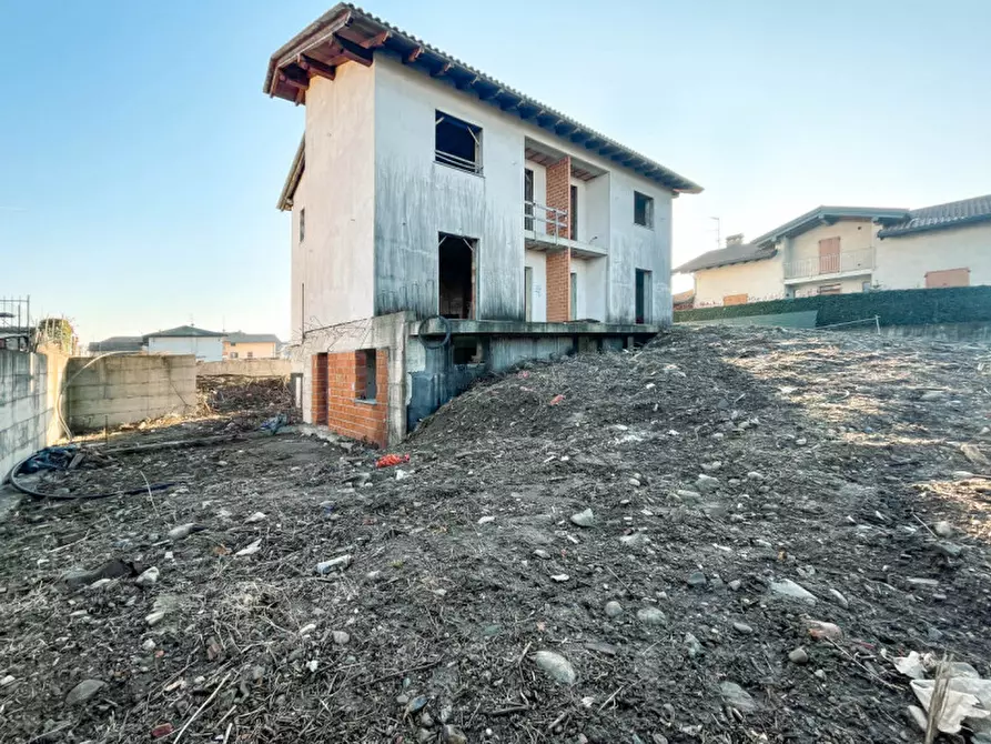 Immagine 27 di Casa bifamiliare in vendita  in via Papa Giovanni a Cavaglio D'agogna