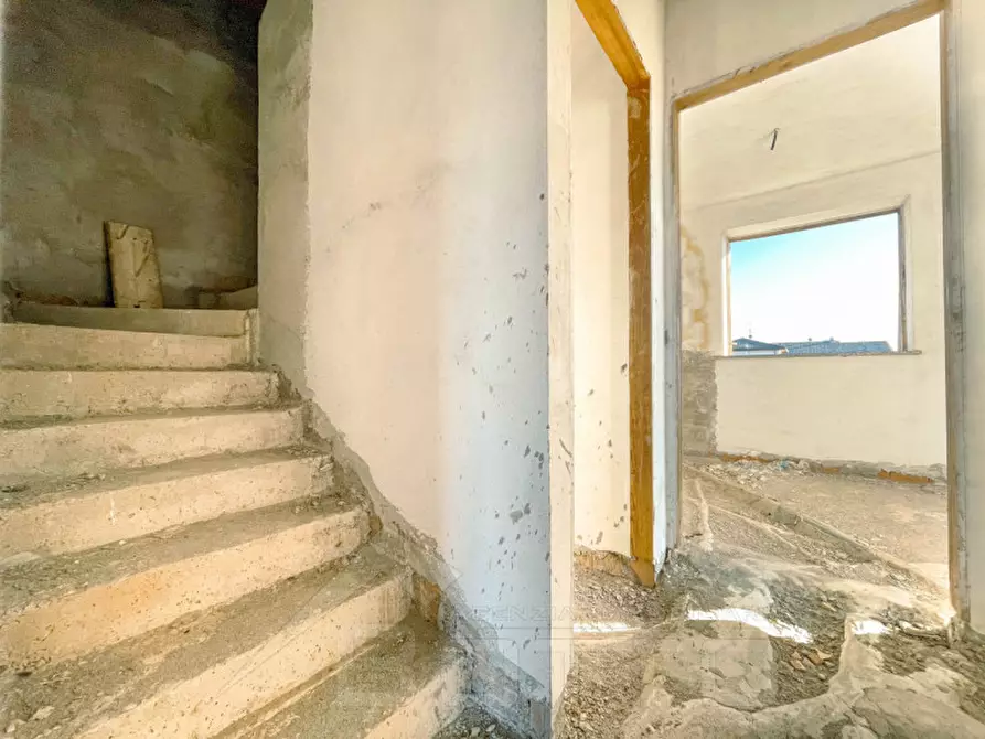 Immagine 4 di Casa bifamiliare in vendita  in via Papa Giovanni a Cavaglio D'agogna