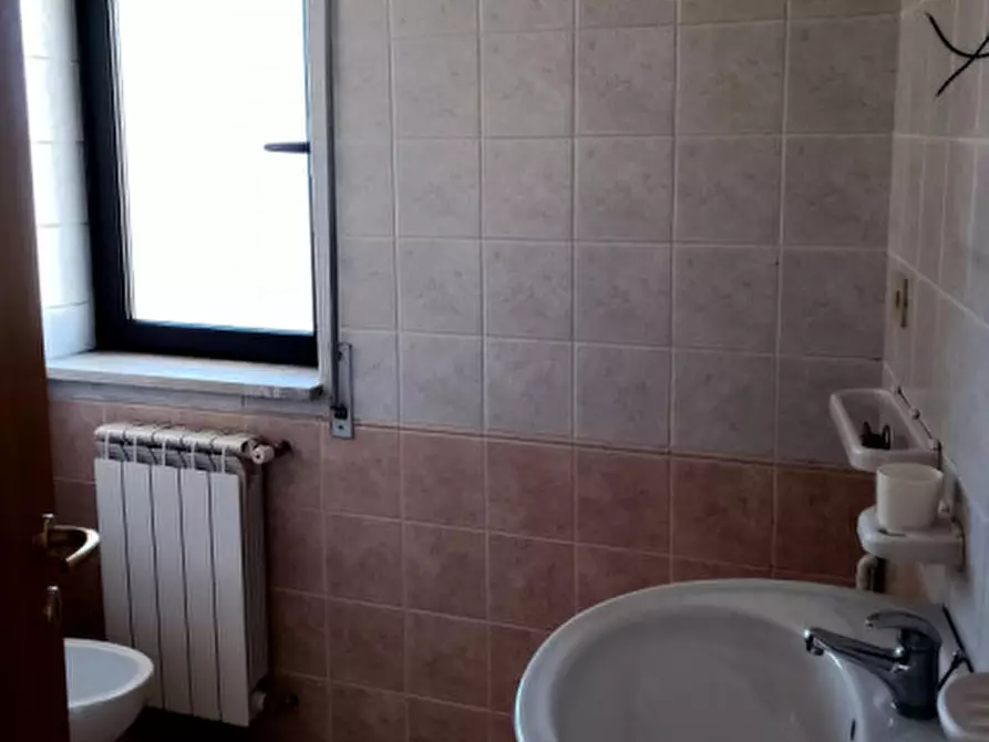 Immagine 5 di Ufficio in vendita  in via stella a Broccostella