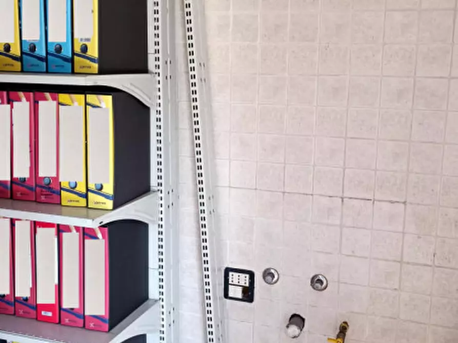 Immagine 4 di Ufficio in vendita  in via stella a Broccostella