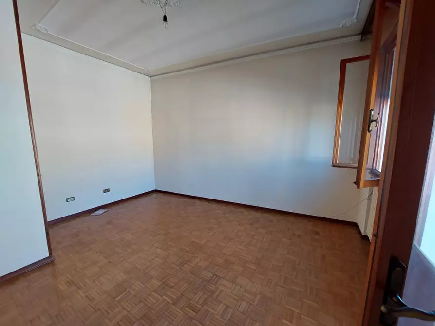 Immagine 16 di Appartamento in vendita  a Piacenza D'adige