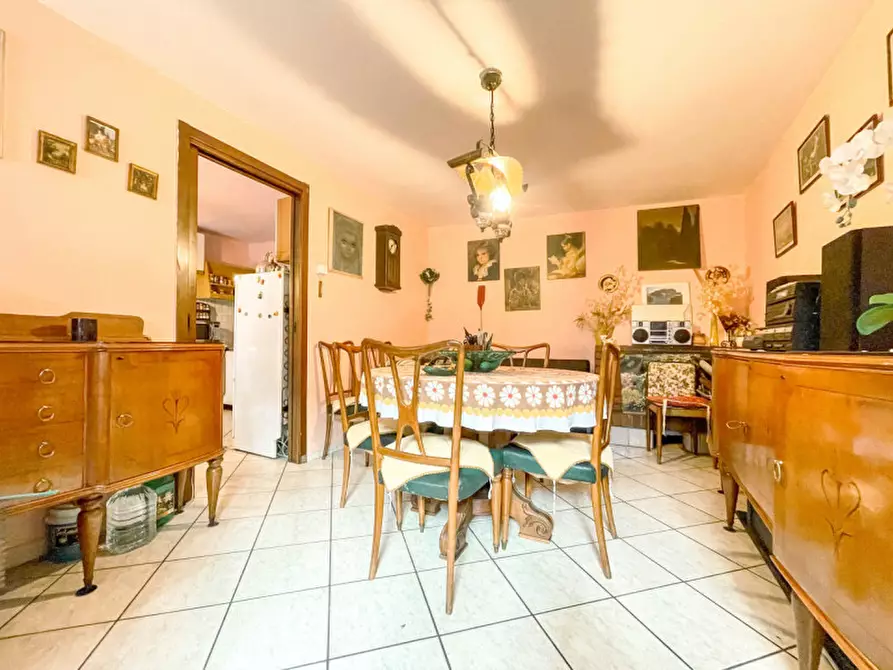 Immagine 1 di Appartamento in vendita  in via IV novembre 2 a Miasino
