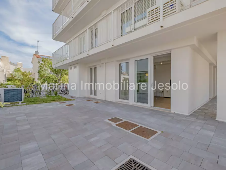Immagine 17 di Appartamento in vendita  in via Rovigo a Jesolo