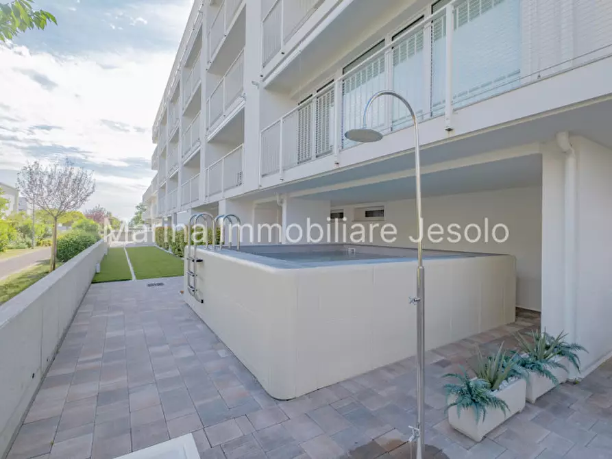 Immagine 21 di Appartamento in vendita  in via Rovigo a Jesolo