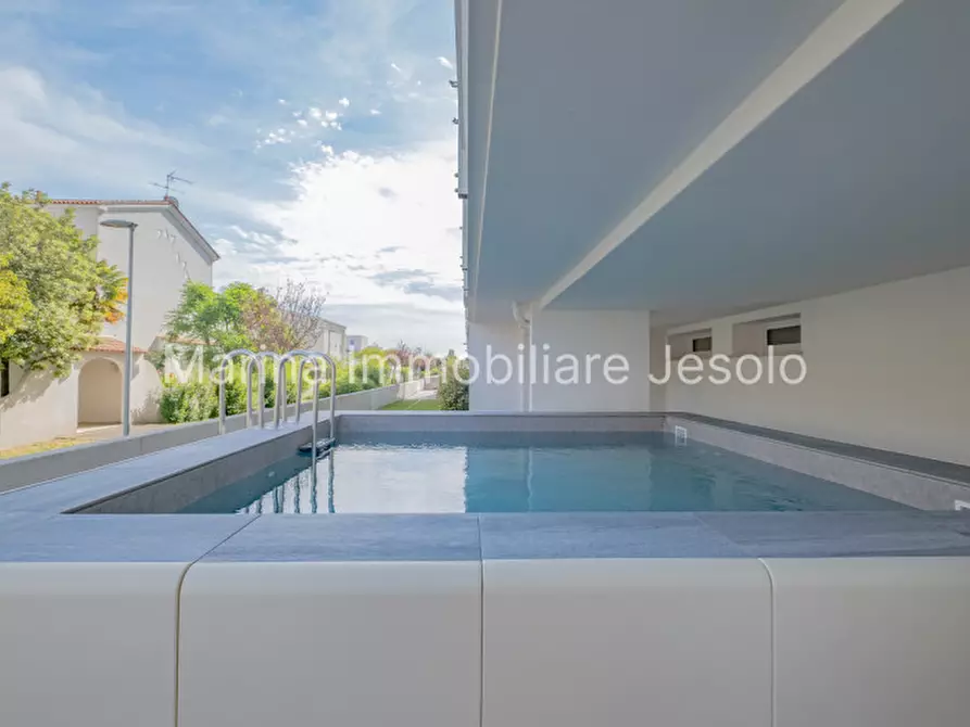 Immagine 22 di Appartamento in vendita  in via Rovigo a Jesolo